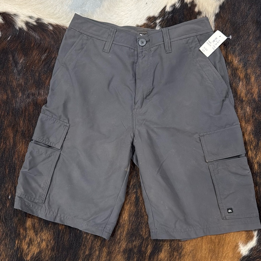 NWT Quiksilver cargo shorts